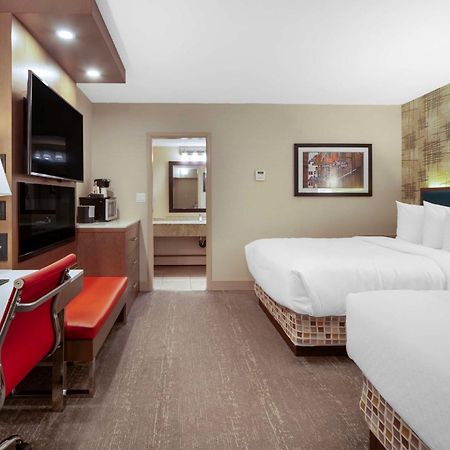 Best Western Plus City Centre Inn Эдмонтон Экстерьер фото