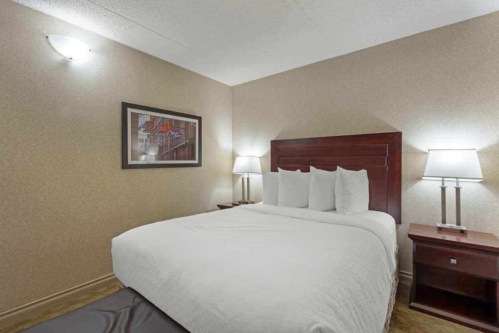 Best Western Plus City Centre Inn Эдмонтон Номер фото